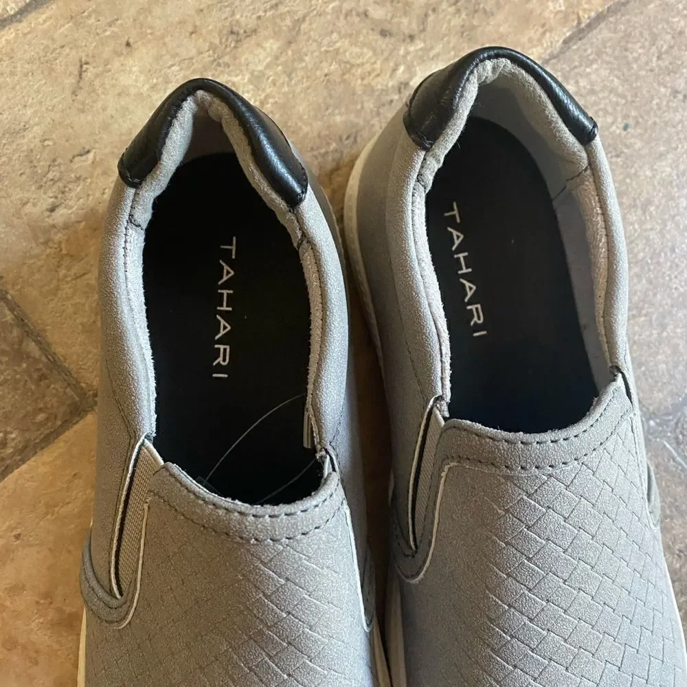 Tahari Slip-on Sneakers Sz 5